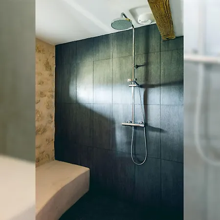 Domaine De Mercade Bed & Breakfast