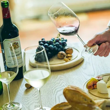 Domaine De Mercade 3*